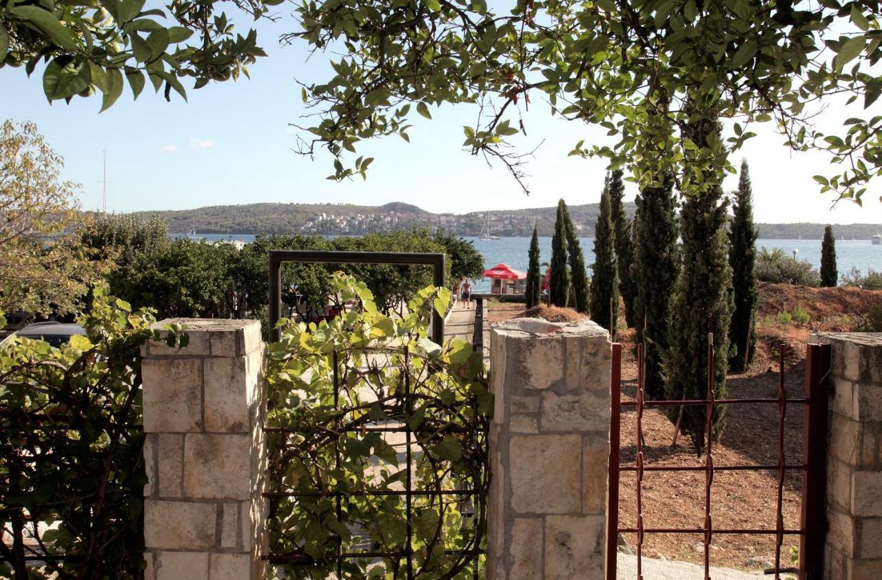 Vila Nataly Trogir Eksteriør bilde
